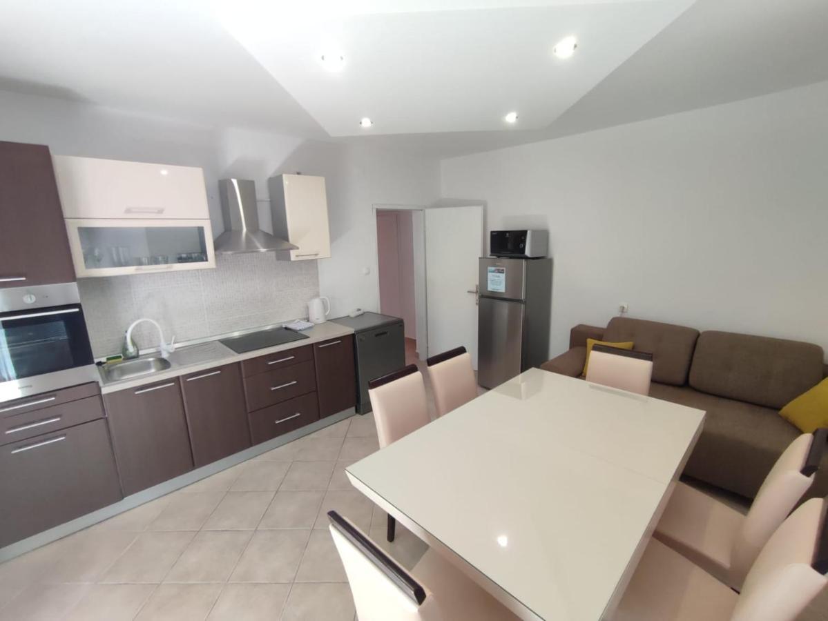 Apartments Laus Zavalatica Eksteriør billede