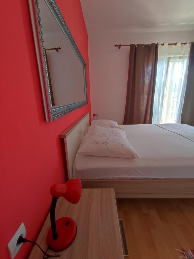 Apartments Laus Zavalatica Eksteriør billede