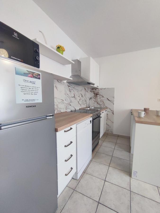 Apartments Laus Zavalatica Eksteriør billede