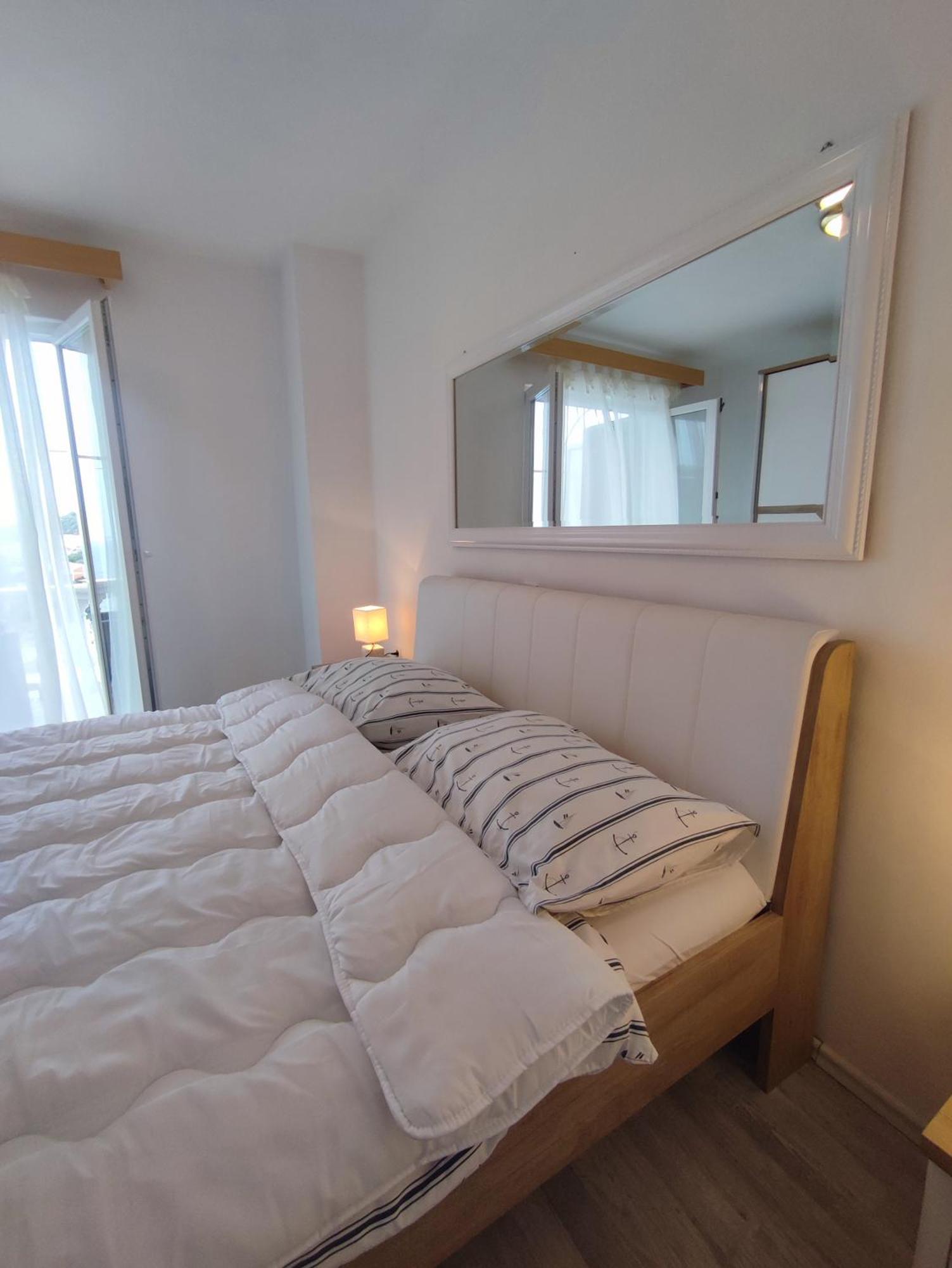 Apartments Laus Zavalatica Eksteriør billede
